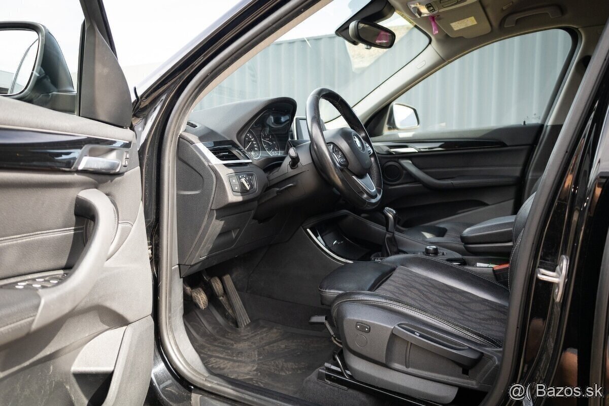 BMW X1 xDrive 18d xLine - 11