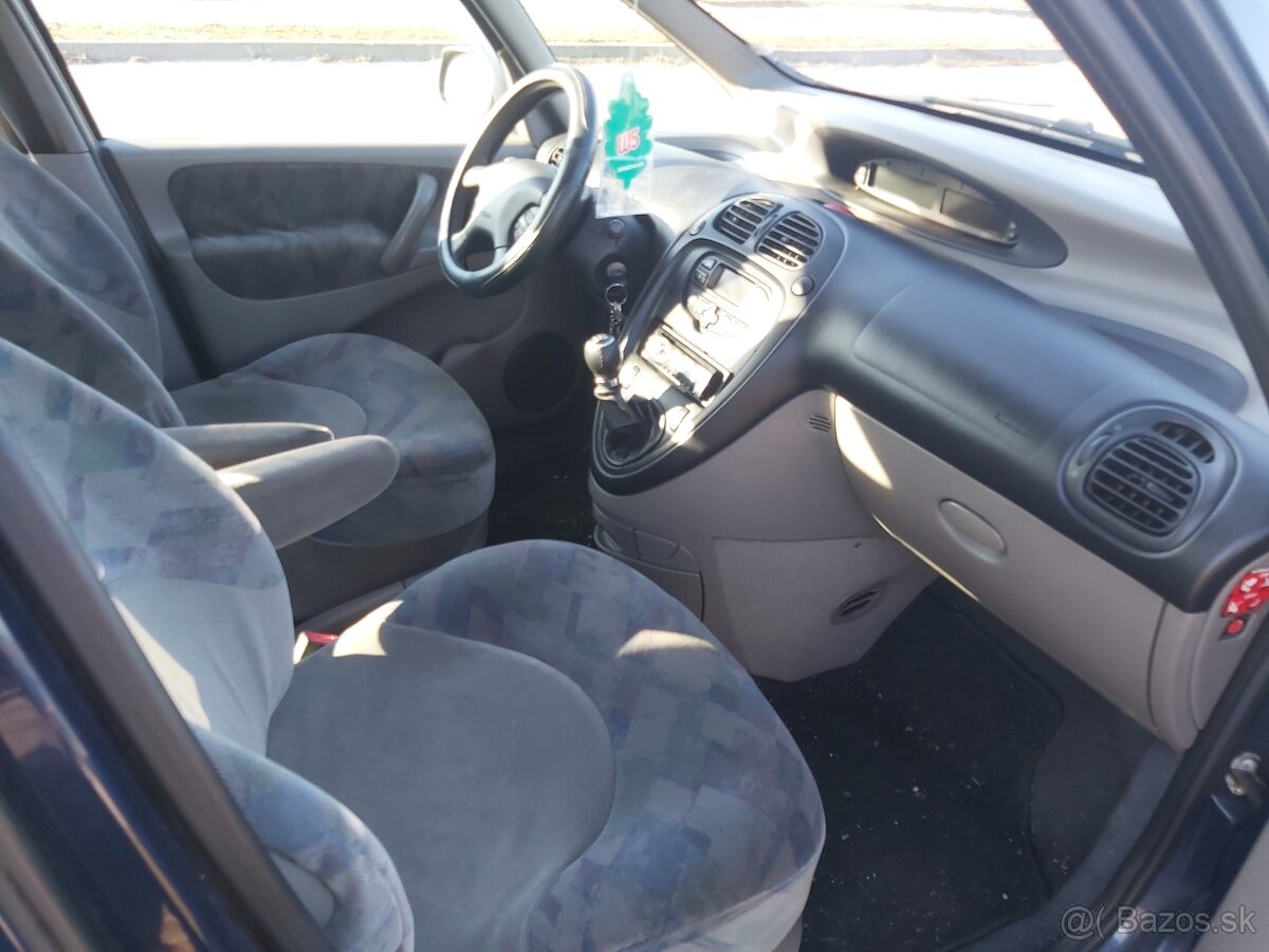 Citroën Xsara Picasso 2.0 HDi SX - 11