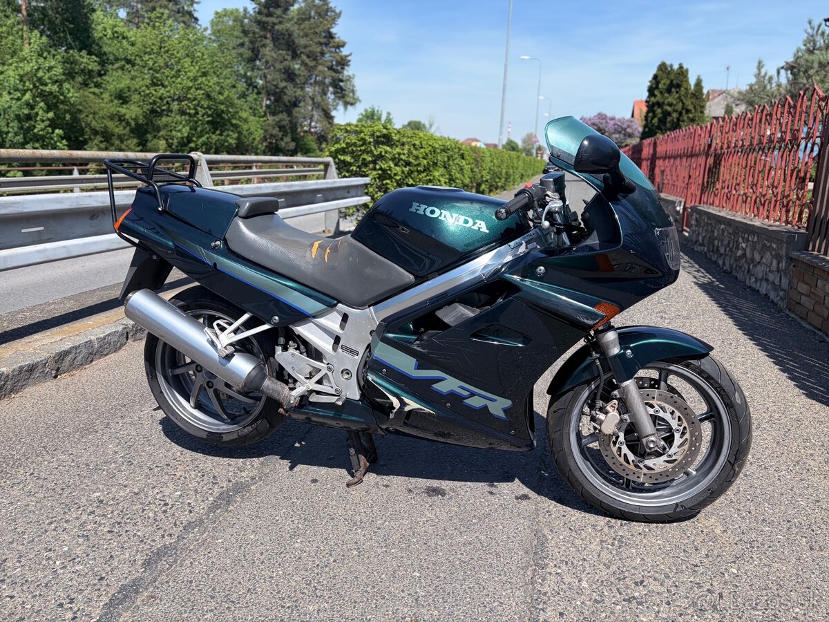 Honda Vfr 750 rc36 - 11