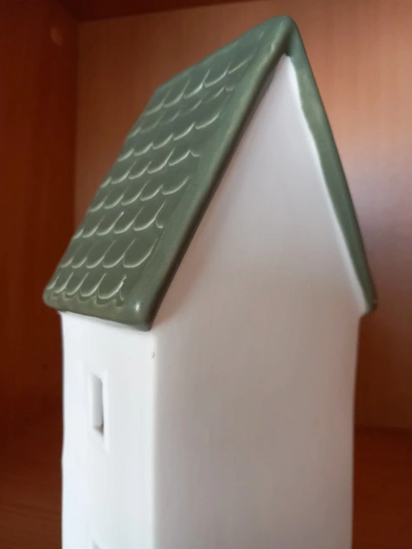 Keramický Led domček vysoký 22x10,5x8 cm - 11