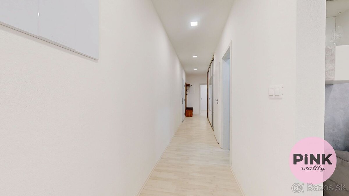 PINK Reality Prenájom moderného 3-izbového bytu – Galanta, H - 11