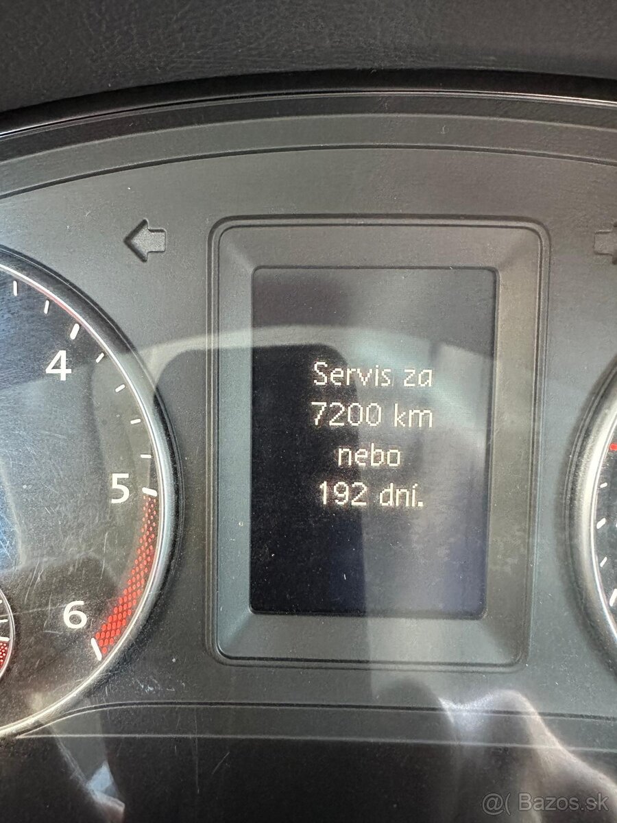 Volkswagen Touran 1.6 TDi - 11