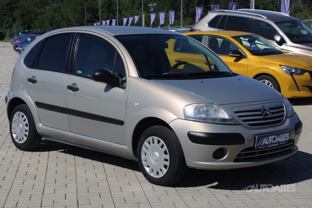 Citroen C3 1,1 i 44 kW PLUS - 11