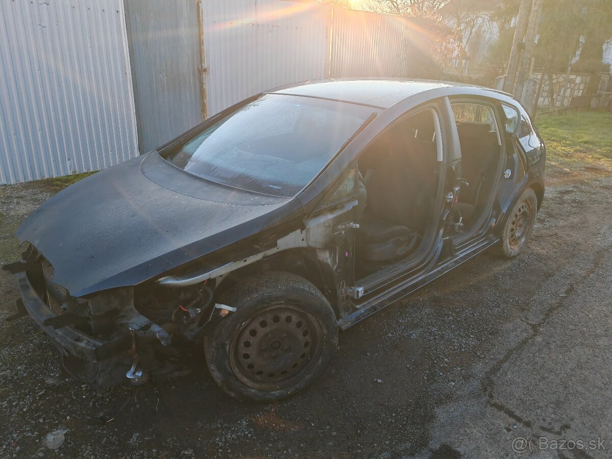 Seat Leon 2,0 TFSI bwa xenon,navi - 11