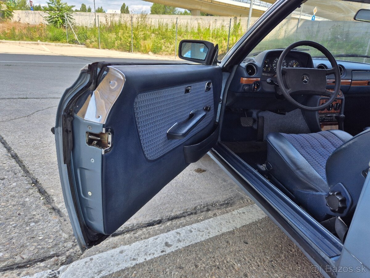 Mercedes-Benz 280CE W123 - 11
