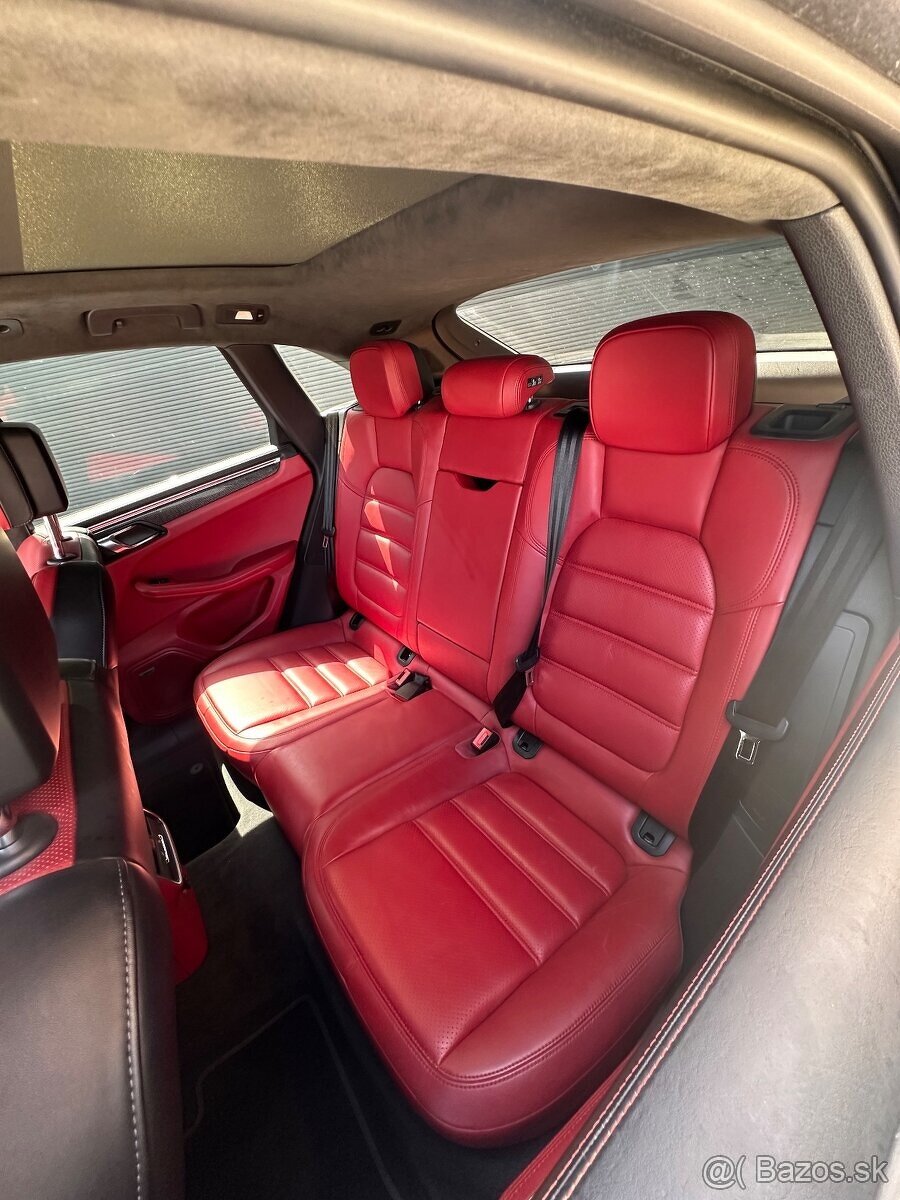 Porsche Macan Turbo 3.6 V6 – FULL výbava | Karbón | 400koni - 11