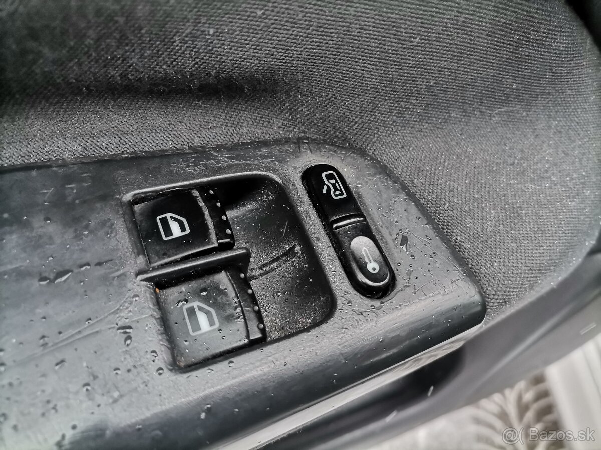 Škoda Octavia 1.6.benzin , EK/STK do 01/2028 - 11