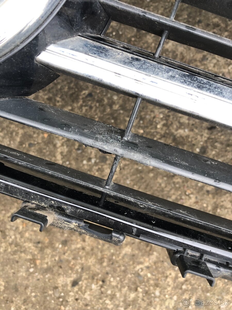 predni naraznik vw t6 15-19 maska mrizky - 11