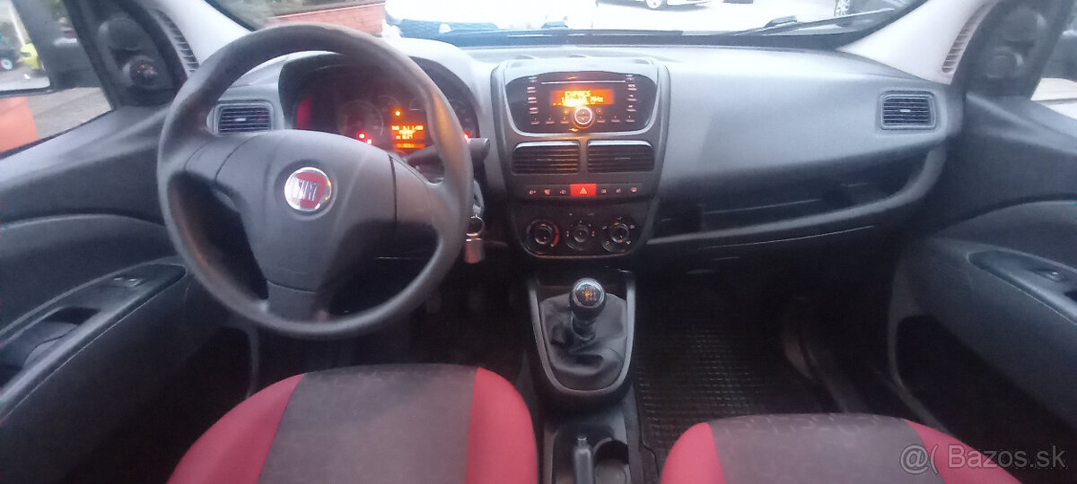 Fiat Dobló 1.6 16V MultiJet SX E5 - 11