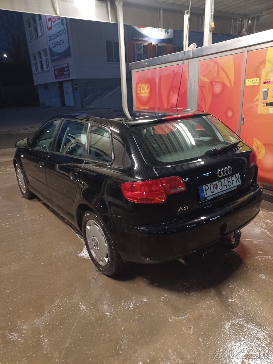 Predám AUDI A3 1.6 benzín 75kw - 11