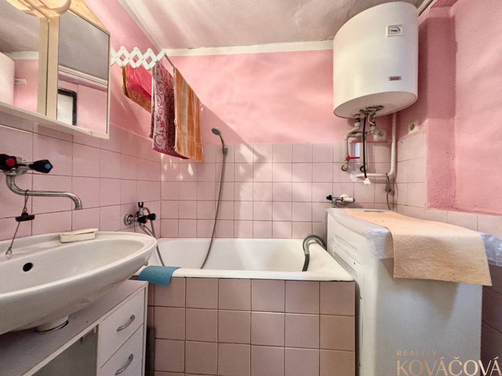 Na predaj rodinný dom, Nemšová - 11