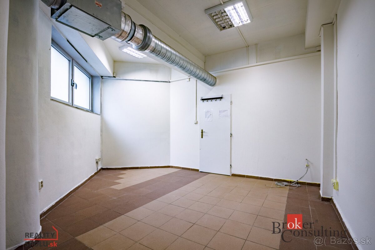 Prenájom obchodného priestoru – Polygon, Nitra (170 m²) - 11