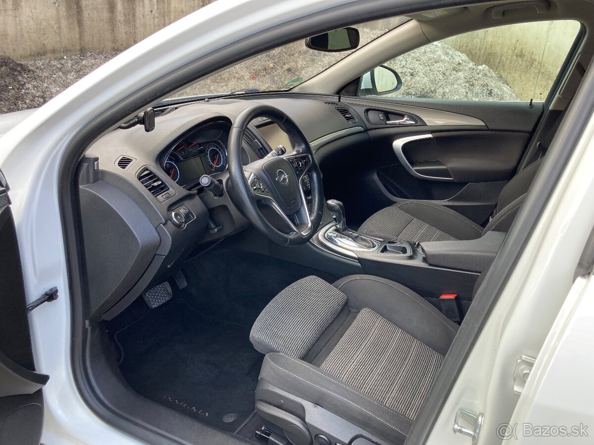 Opel Insignia 2.0 CDTi automat - 11