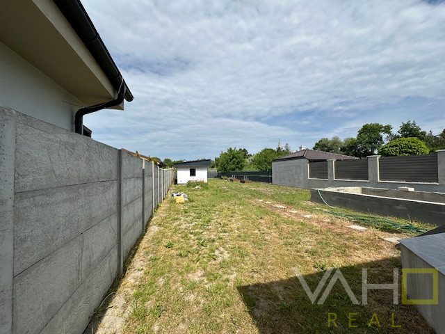 EXKLUZÍVNE NA PREDAJ NOVOSTAVBA obec Zavar - 11