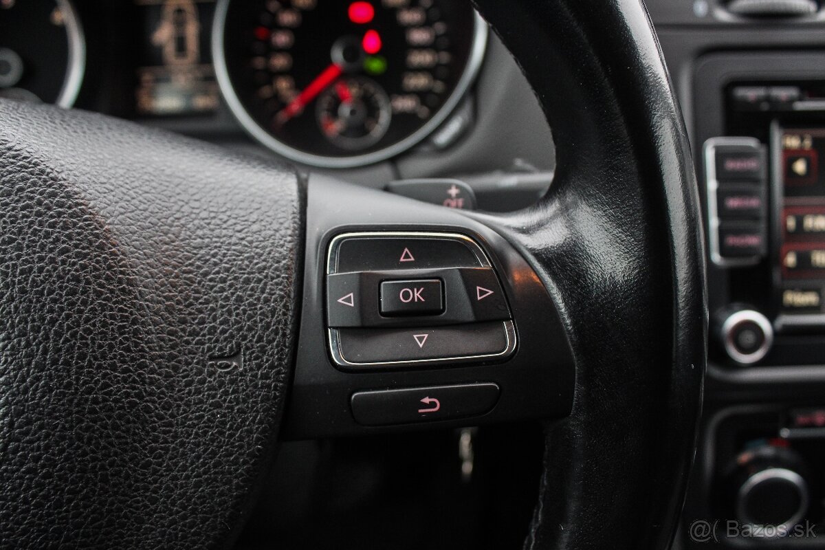 Volkswagen Golf Variant 1.9 TDI DPF Trendline DSG7 - 11