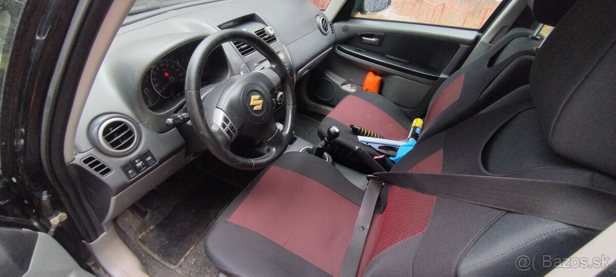 Suzuki SX4 4x4 - 11