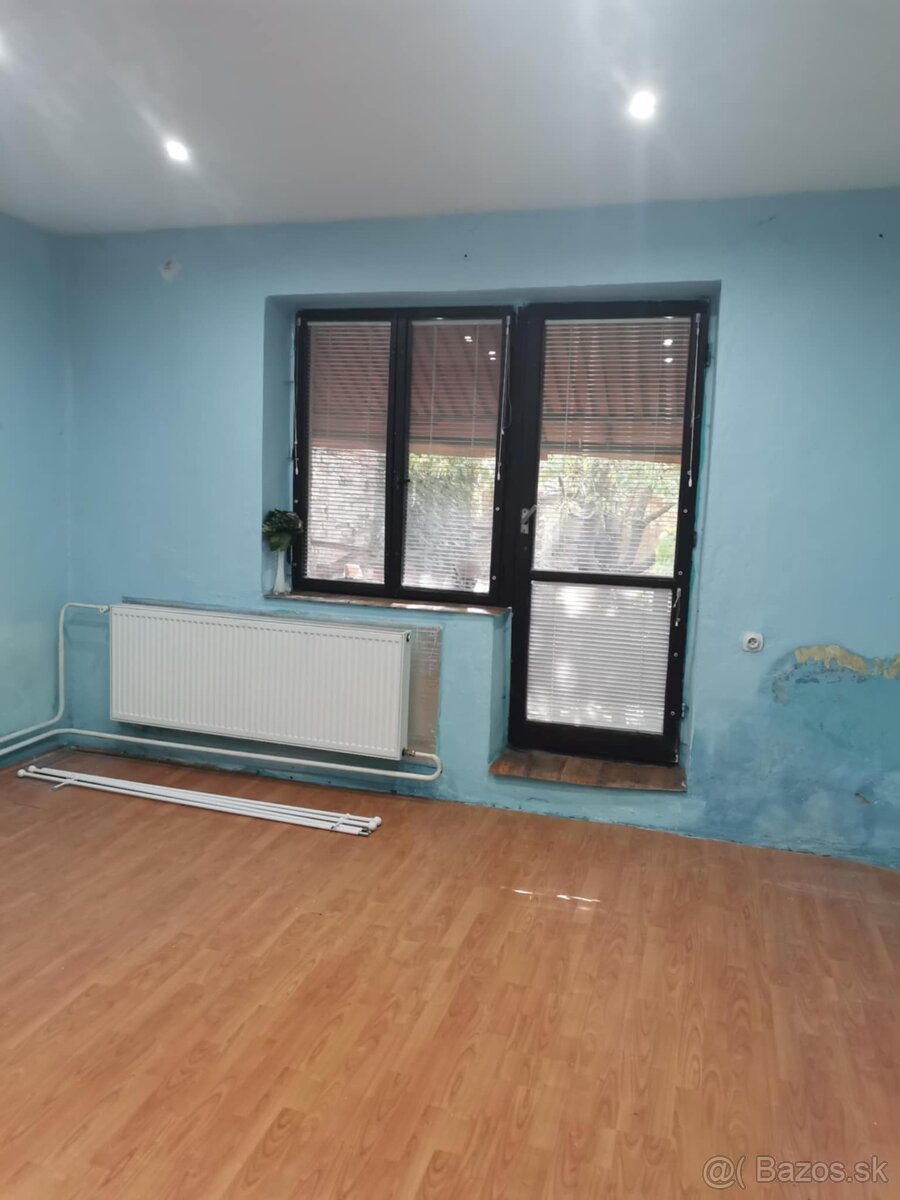 RD v Lučenci na bývanie či podnikanie - 11