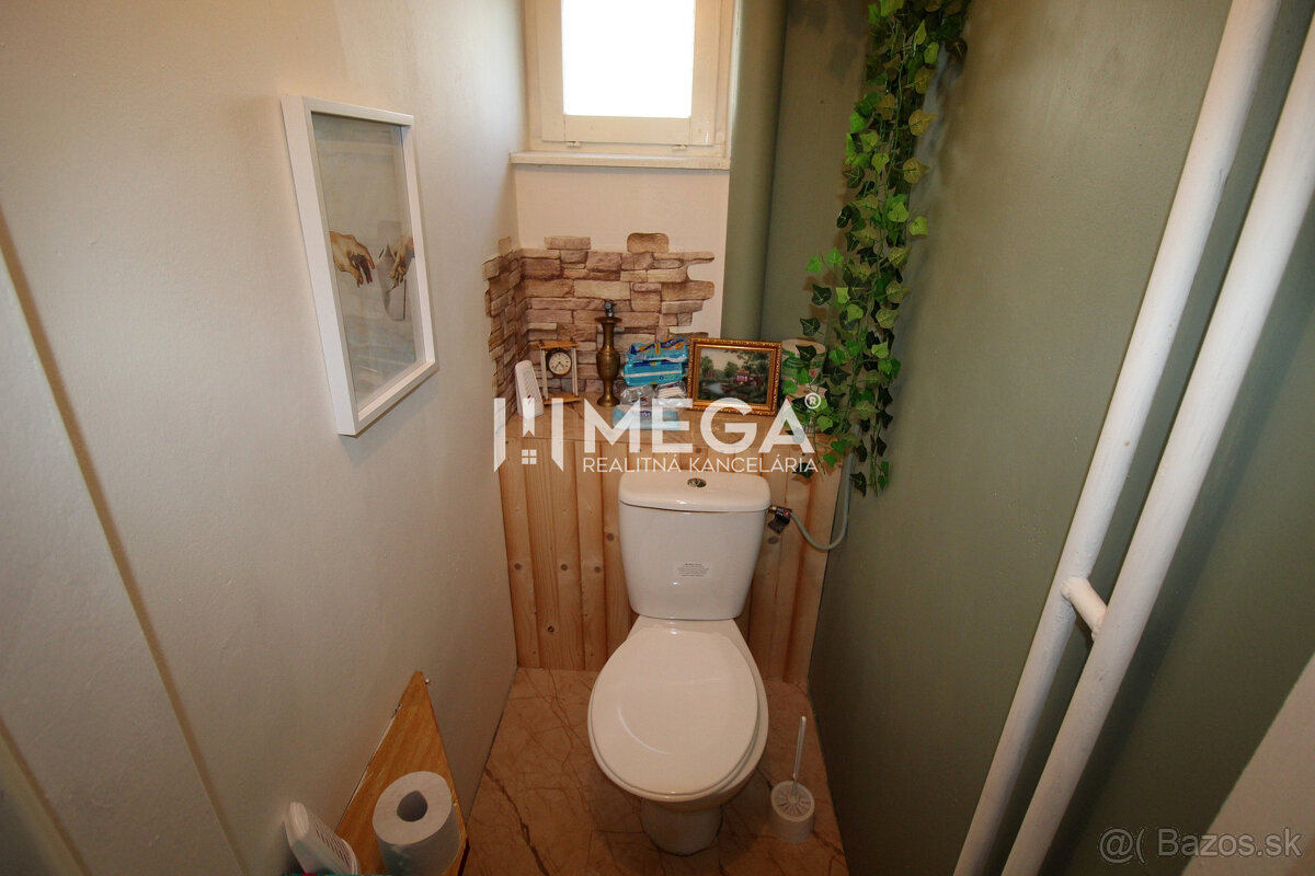 Na predaj rodinný dom s veľkým potenciálom blízko mesta Hume - 11