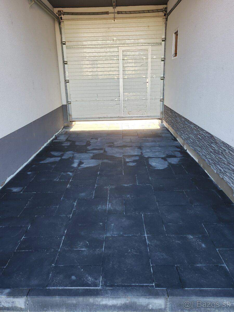 Veľký rodinný dom v obci Očkov - 11