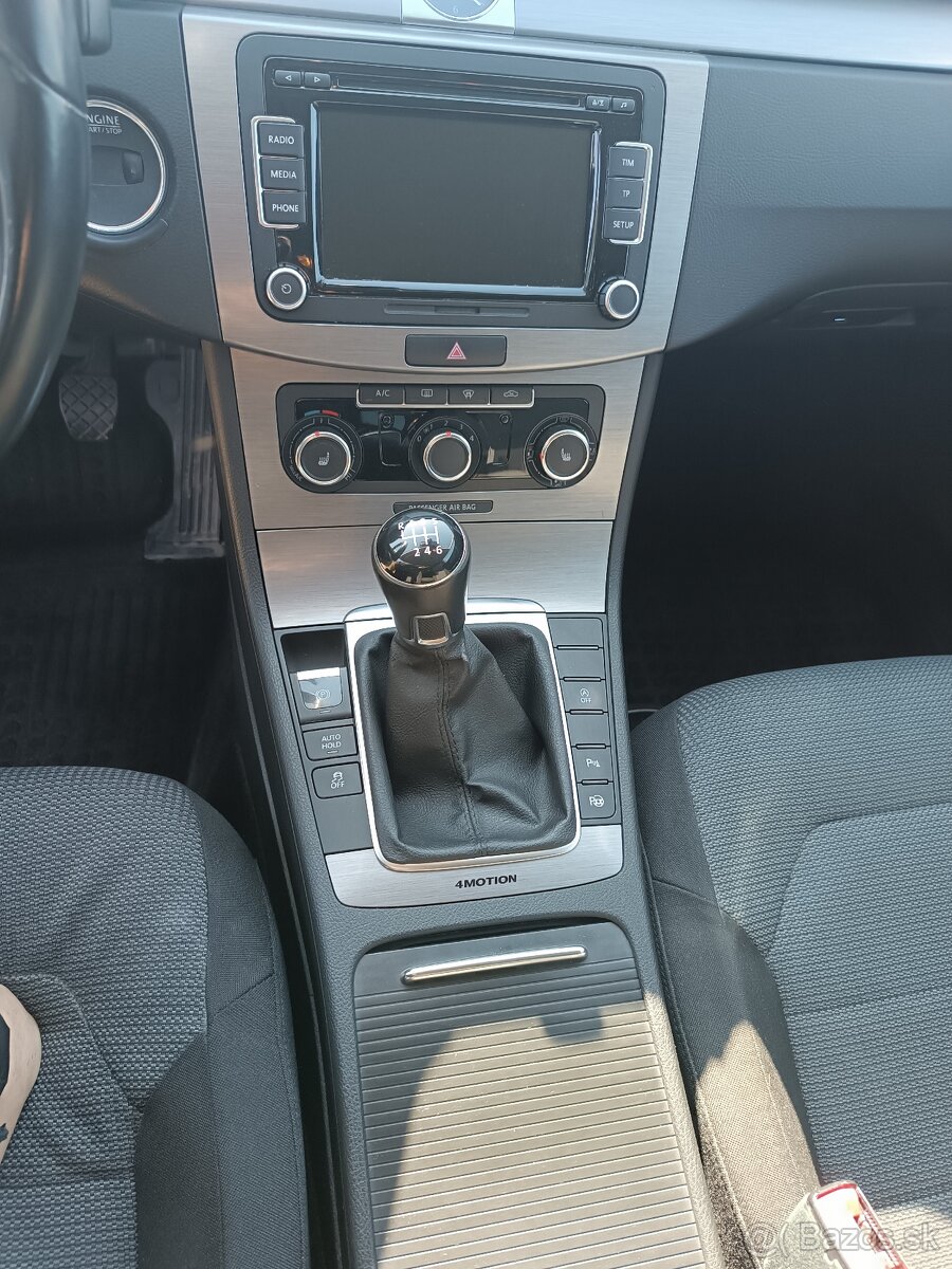 Predám VW Passat B7 variant 4motion - 11
