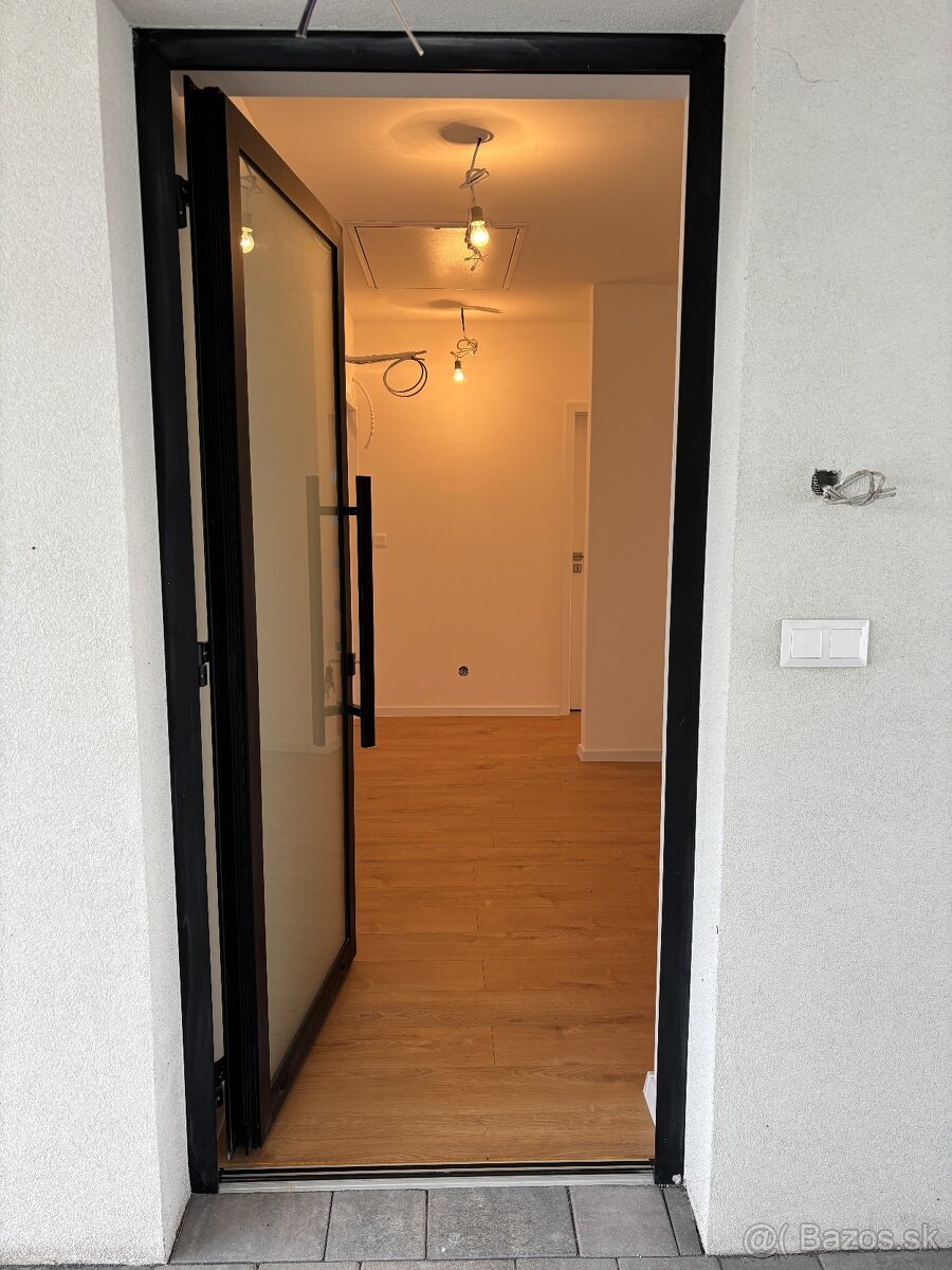 Moderný 4izb.rodinný dom v štandarde v novej zóne-Veselé - 11