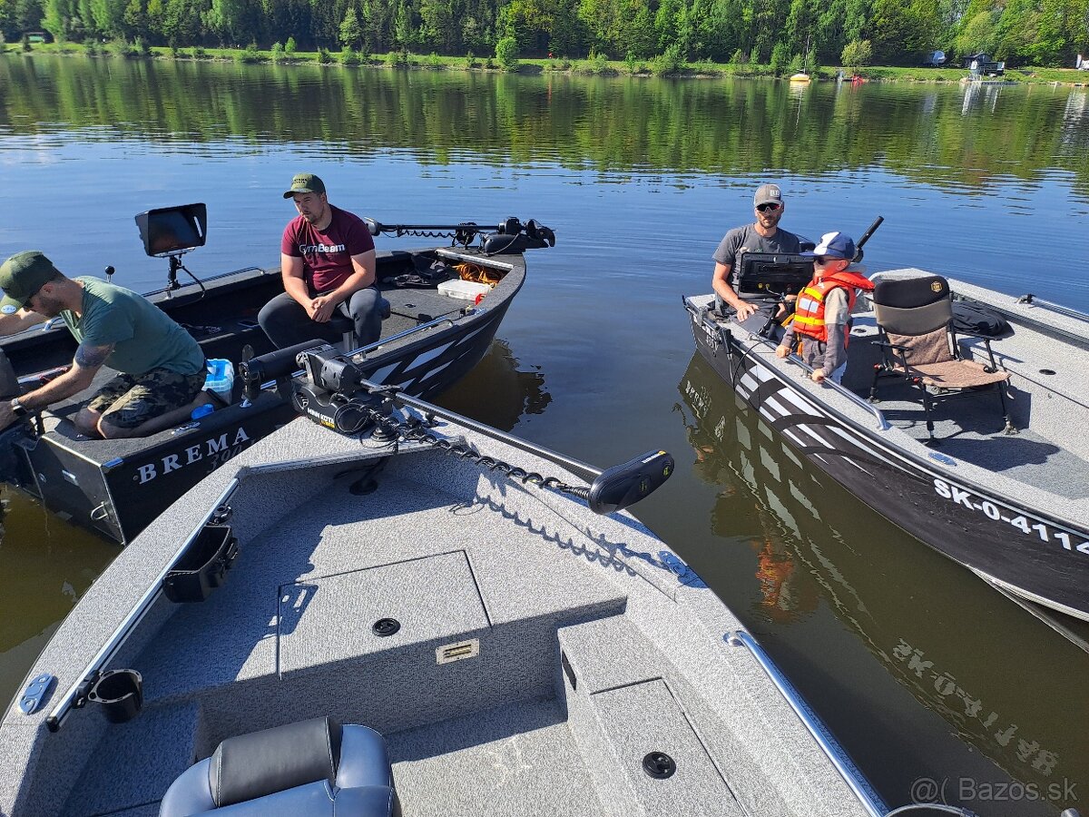 Motorový čln BREMA 435 V - 11