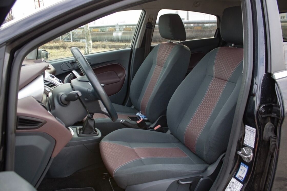 Ford Fiesta 1.6 TDCi 70 kW - 11