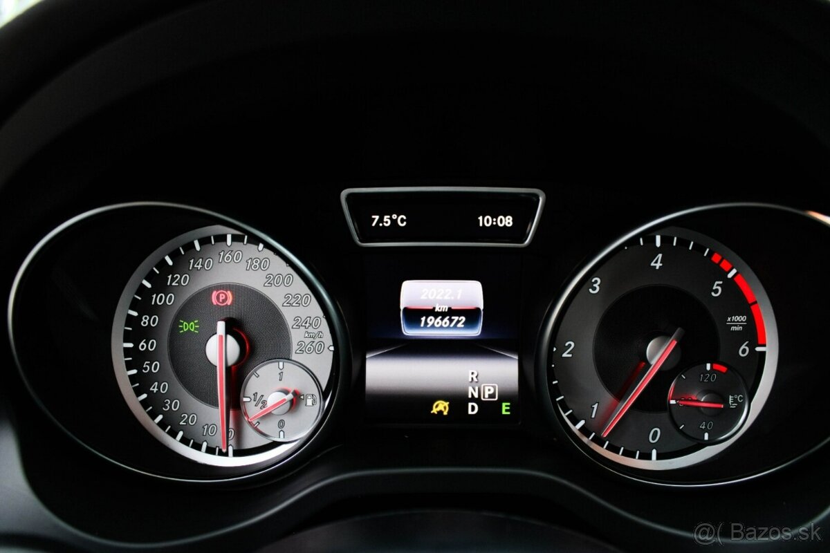 Mercedes-Benz GLA 220d 4MATIC AMG - Line - 11