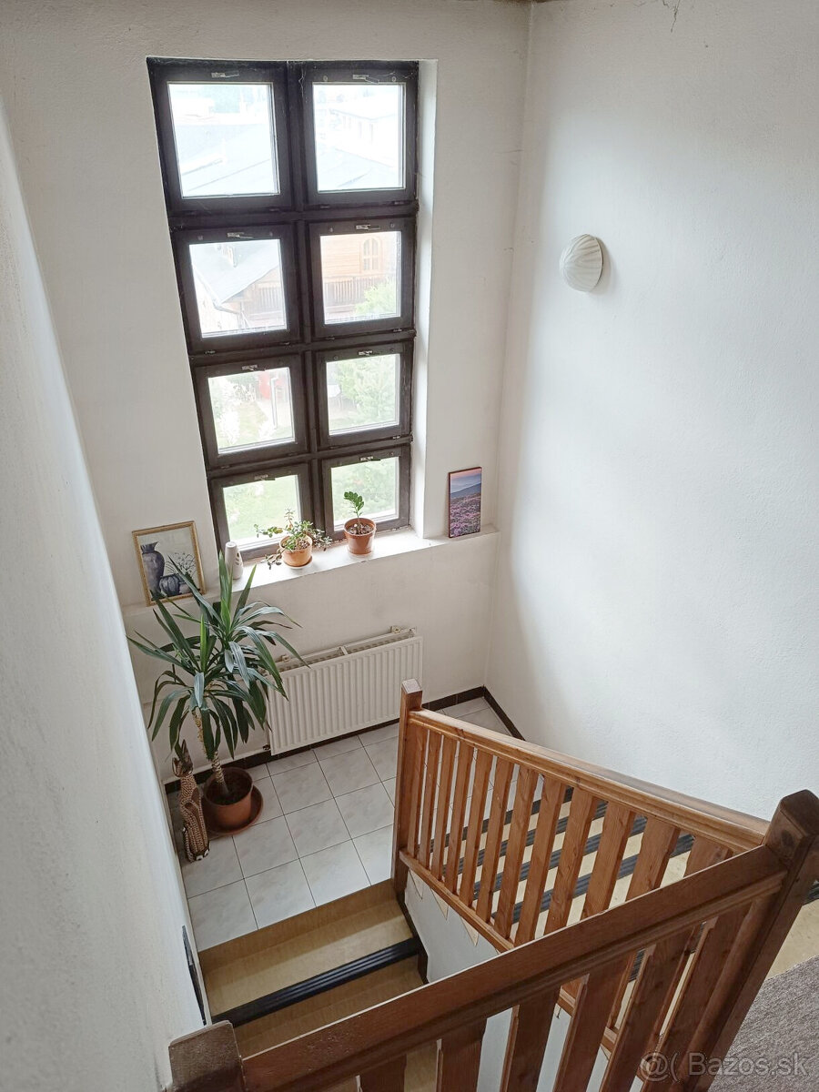 RD S KRÁSNYM POZEMKOM /237M2/ GARÁŽ,KRB,NOVÁ STRECHA PRI CEN - 11