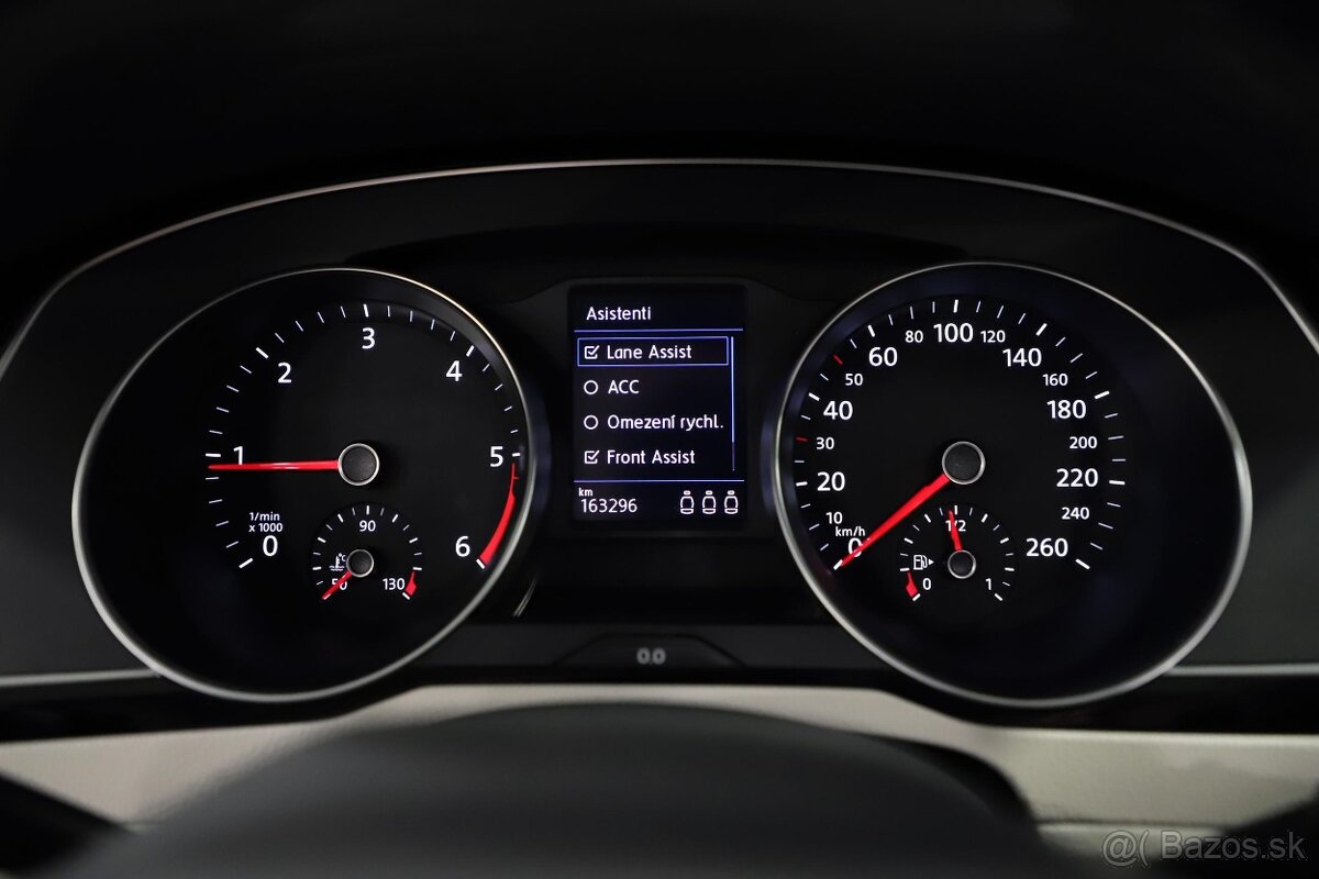 Volkswagen Passat B8 Variant 2.0 TDI 110kW DSG automat - 11