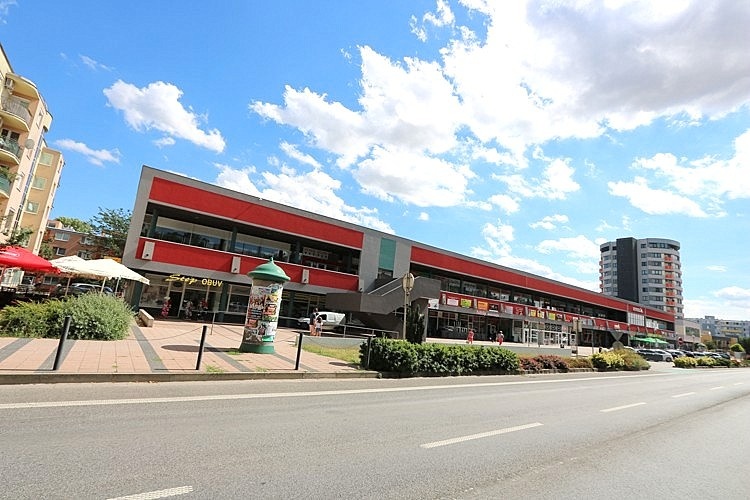 Obchodný priestor 32,8 m2 na prízemí v centre mesta Galanta - 11