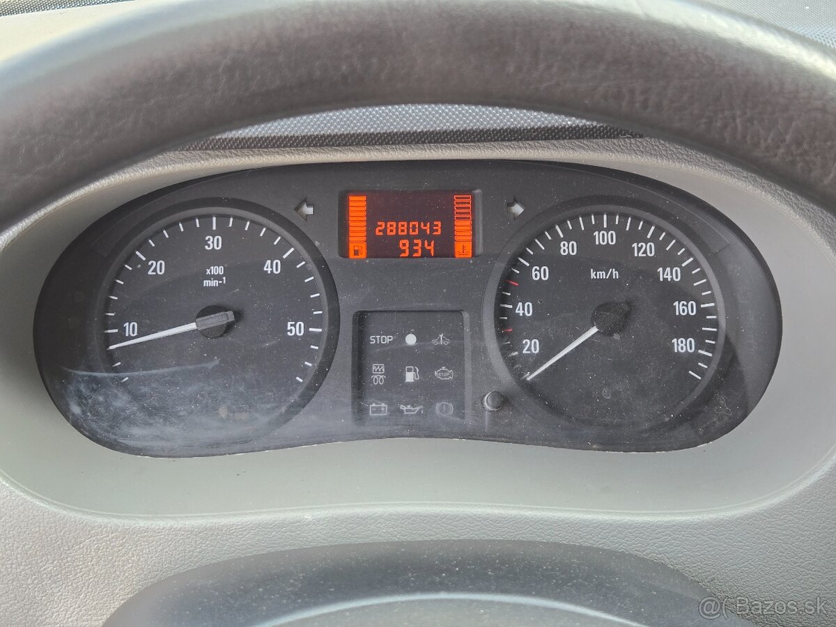 Opel Movano 3.0 DTI _ Odťahovka - 11