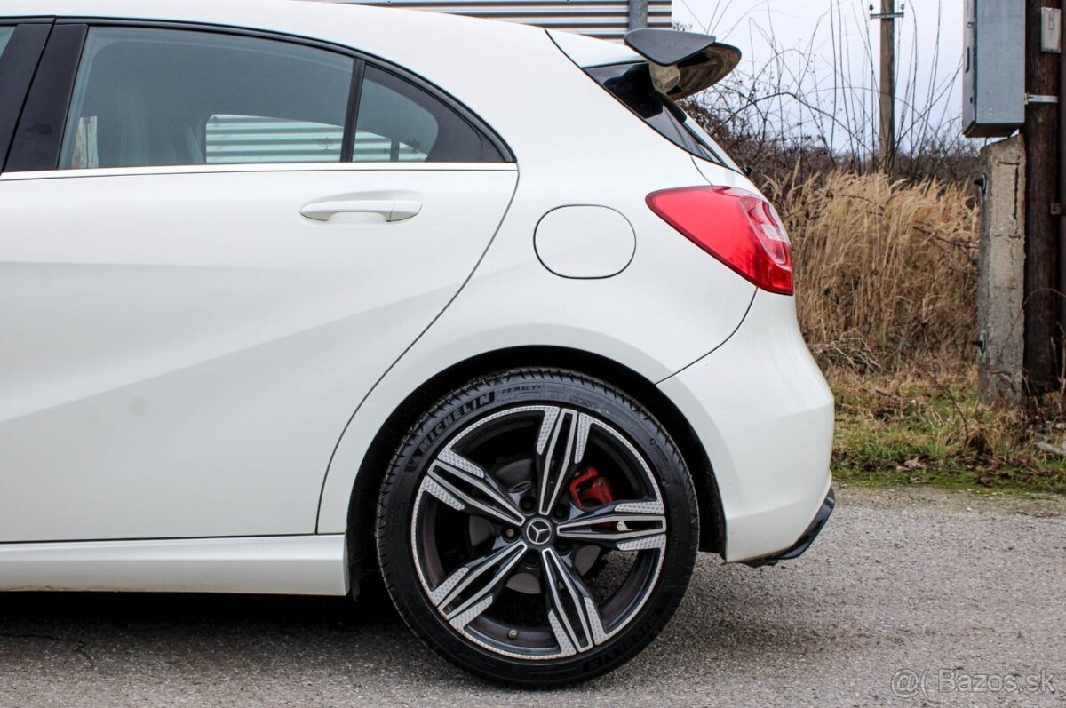 Mercedes-Benz A180 90kW - 11