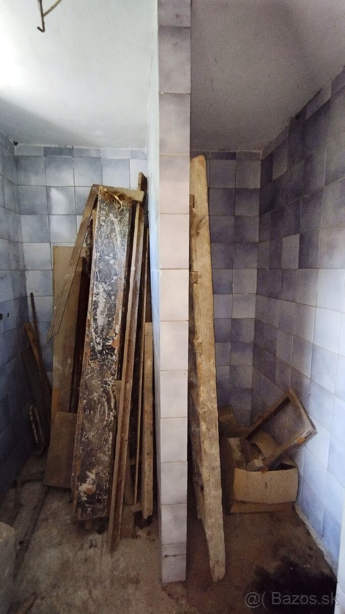 Predaj rodinný dom pri Leviciach - 11