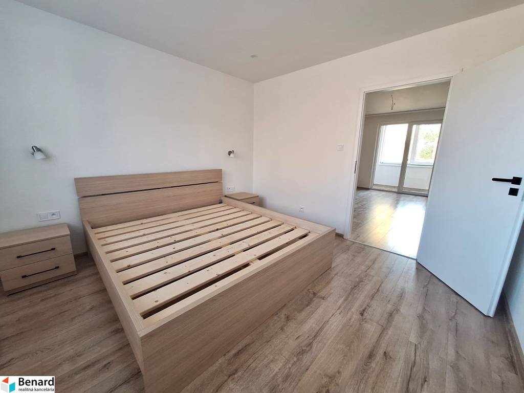 NOVOZREKONŠTRUOVANÝ 3 IZBOVÝ BYT,PREŠOV,UL.VOLGOGRADSKÁ - 11