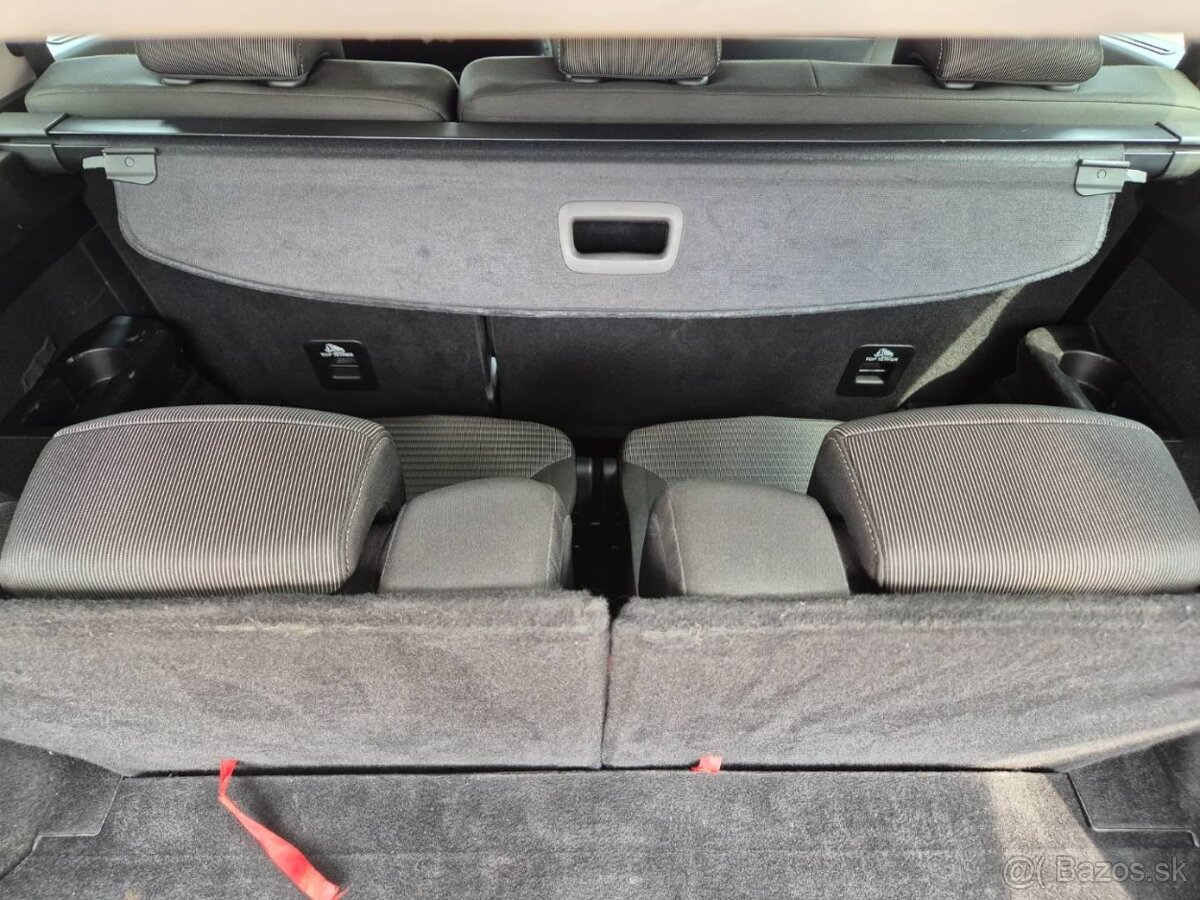 7-miestny Renault Scénic Blue dCi 120 Intens EDC - 11