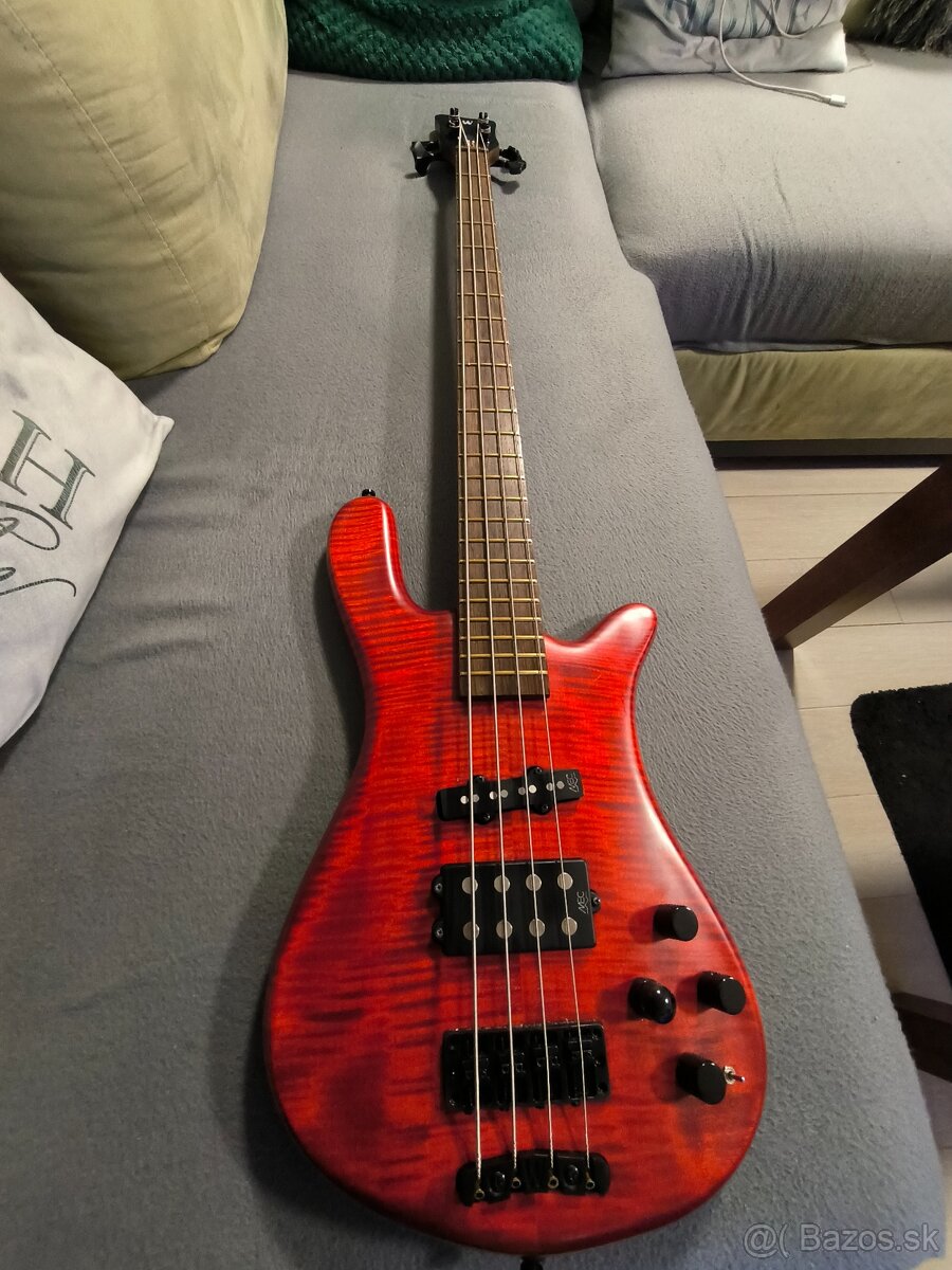 Predám Warwick Streamer LX Jazzman vcetne kufru - 11