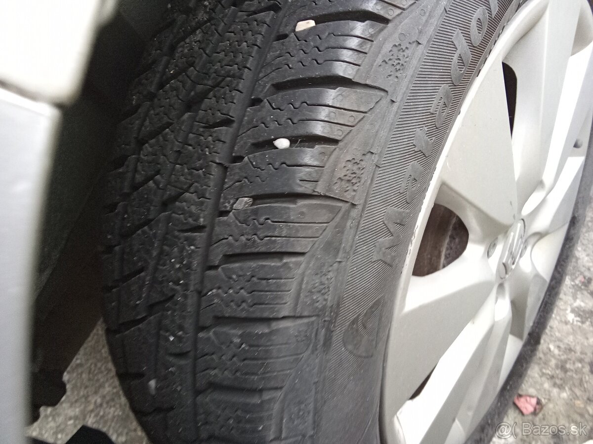 Suzuki splash 1.2i 2009 strieborná metalíza - 11