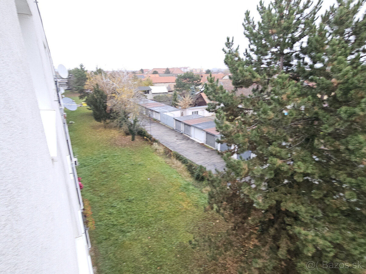 Bez provízie Štýlový, komplet zariadený 3 izb. byt, Vajnory - 11