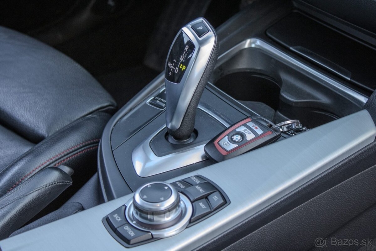 BMW Rad 3 335i xDrive A/T - 11