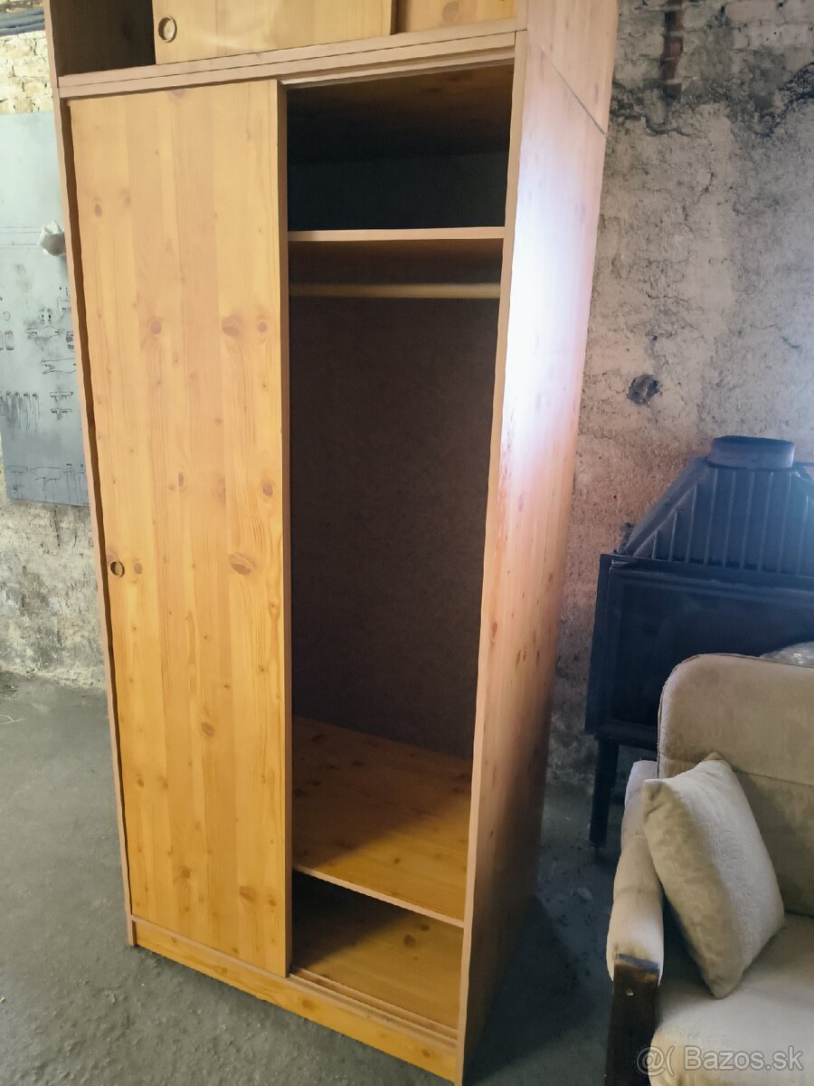 Predám koberce, nábytok, periny - 11