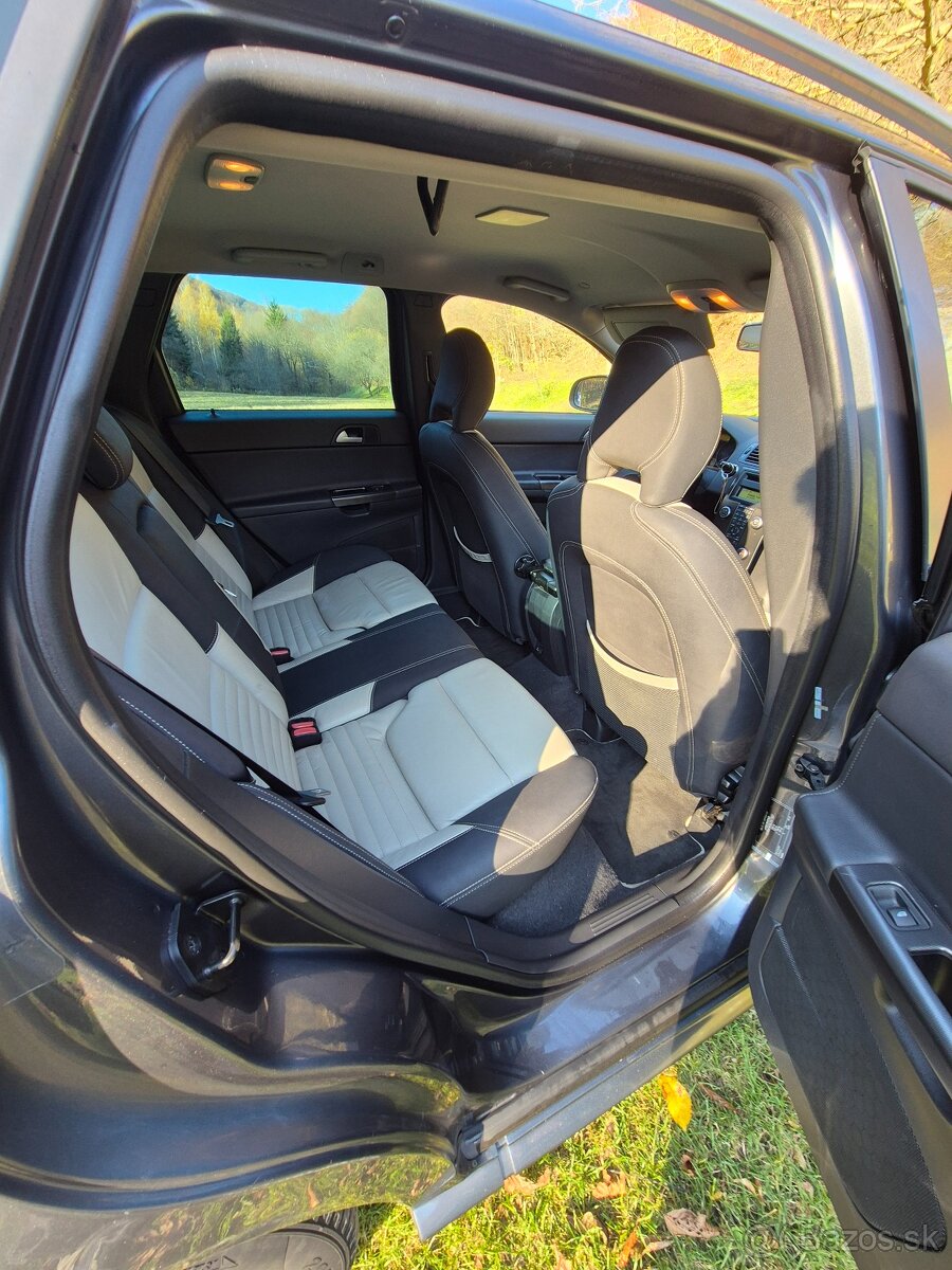 Volvo V50 R-Design D3 - 110kw - 11