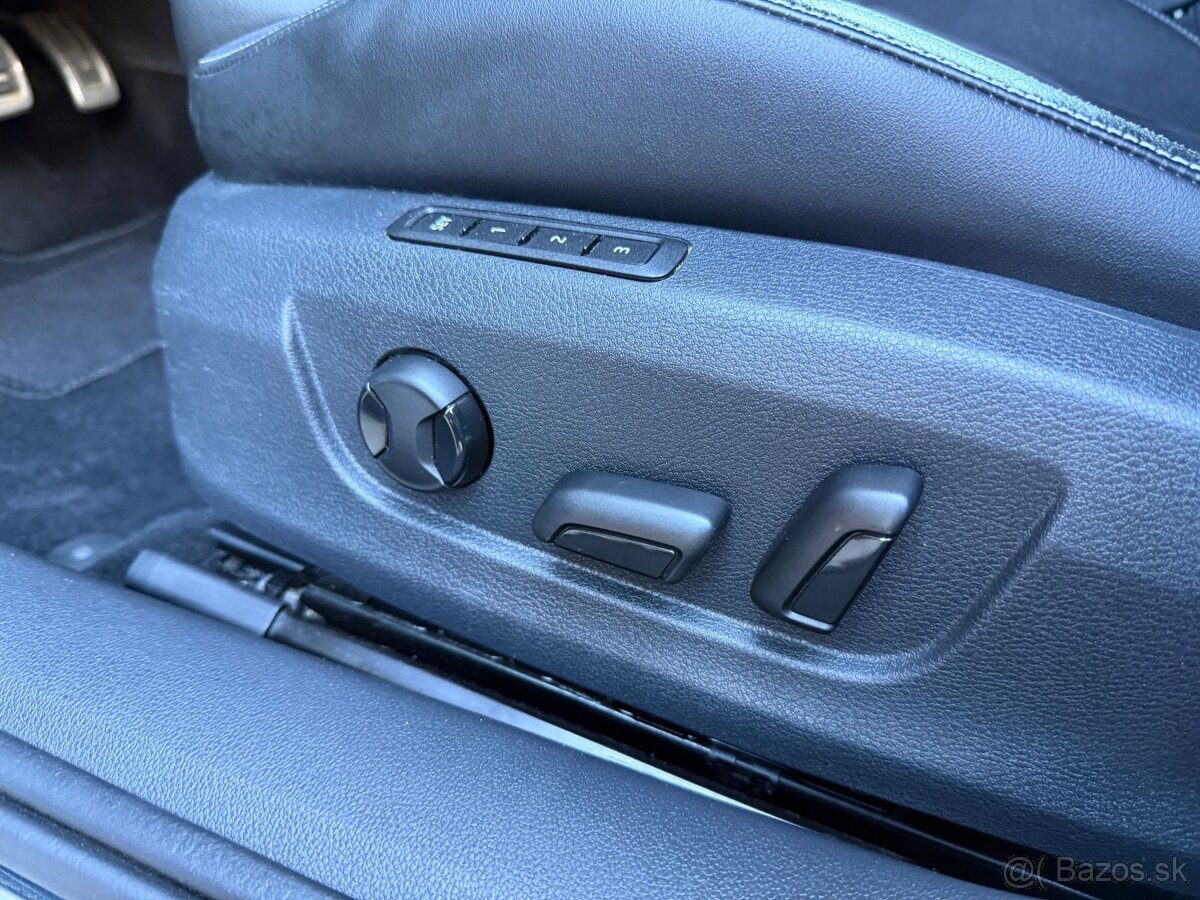 Škoda Superb Combi 2.0 TDI SCR Sportline DSG - 11