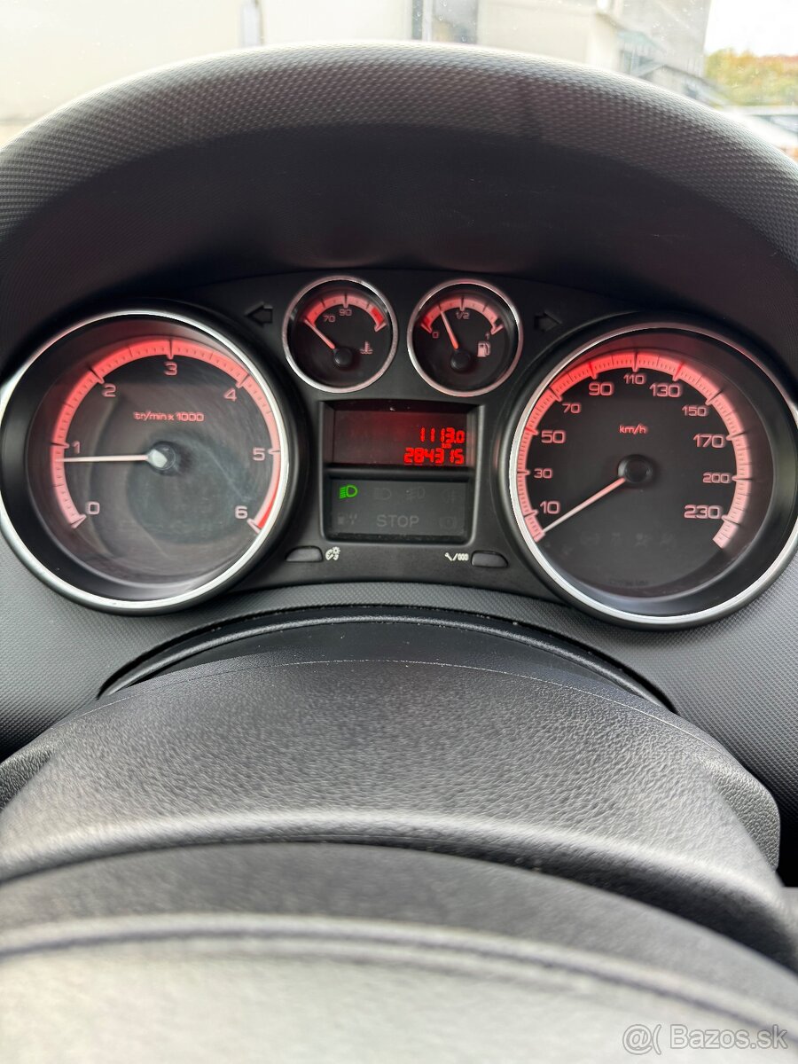 Peugeot 308 1.6 HDI - 11