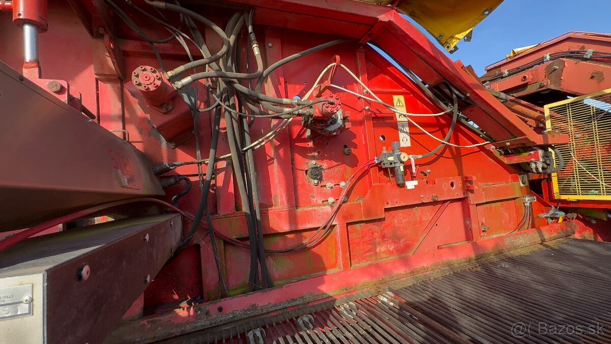 Pomac rajčinové kombajny - 11