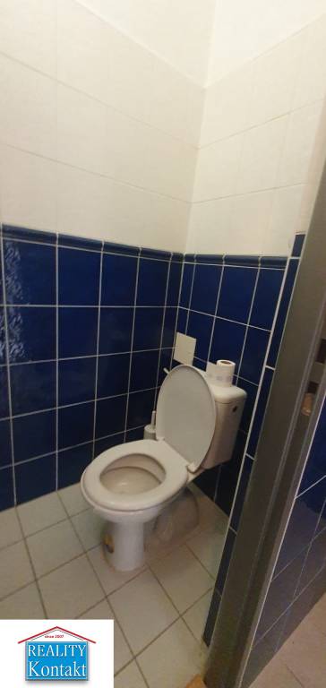 Obchodný priestor - širšie CENTRUM prenájom 70m2 Nové Zámky - 11