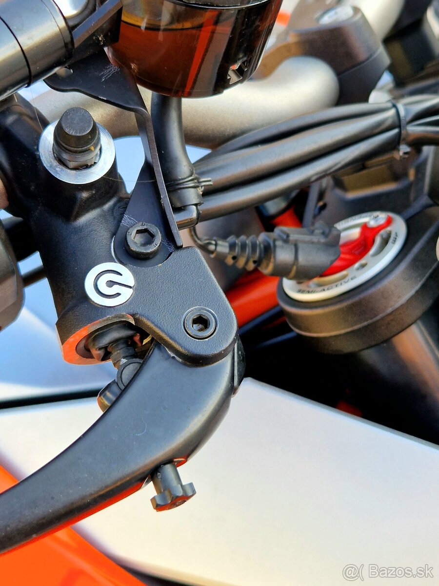 KTM 1290 SuperDUKE GT, ABS 9/2017 - 11