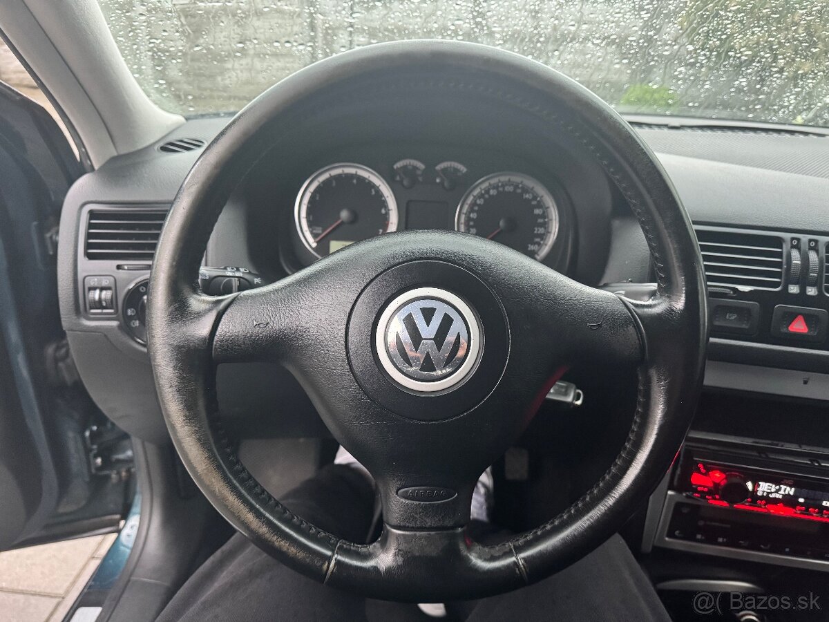 VOLKSWAGEN BORA 1.6 74KW SPECIAL BENZIN - 11