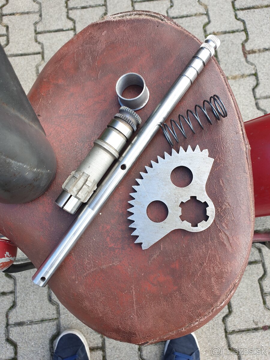 Tatra 603 nové diely+Perák výmena za Jaguar - 11