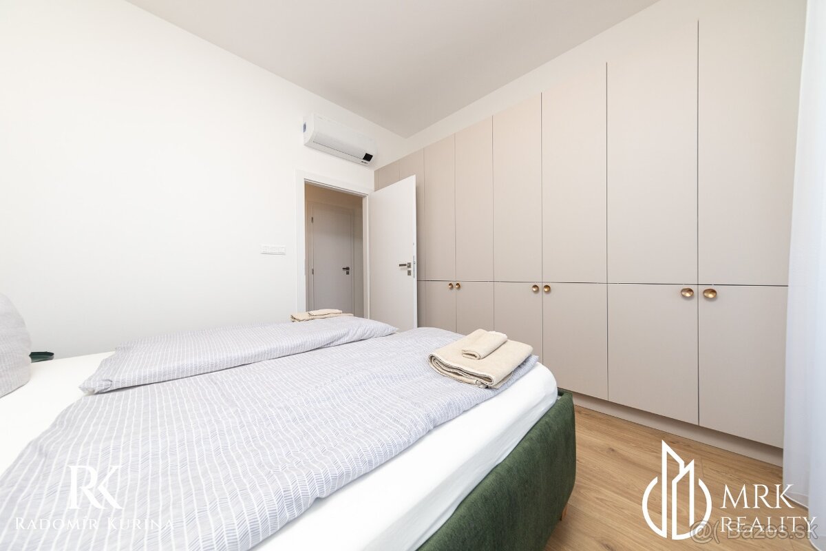 Luxusný kompletne zariadený 2i byt v centre Bratislavy - 11